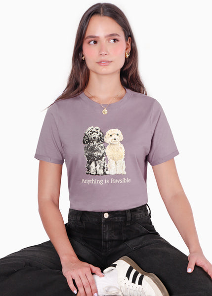 Camiseta estampada "Anything is pawsible" color morado para mujer - Flashy