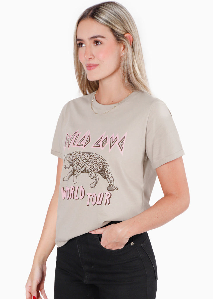 Camiseta estampada "Wild love world tour" color beige para mujer - Flashy