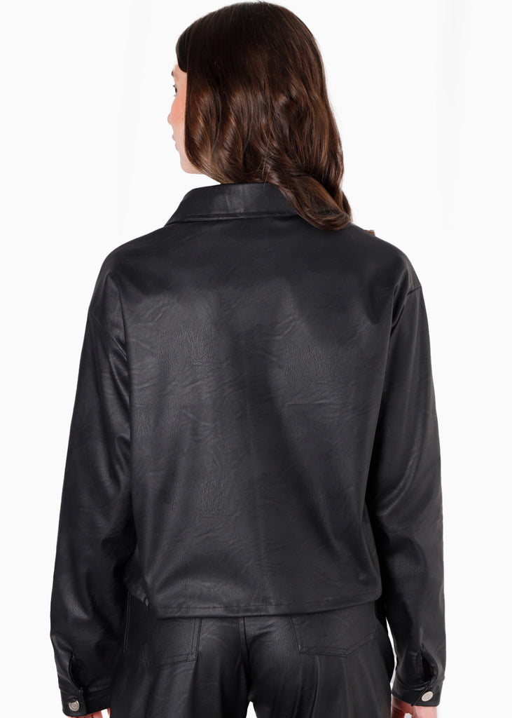 Chaqueta tipo cuero con bolsillos y cuello color negro para mujer - Flashy