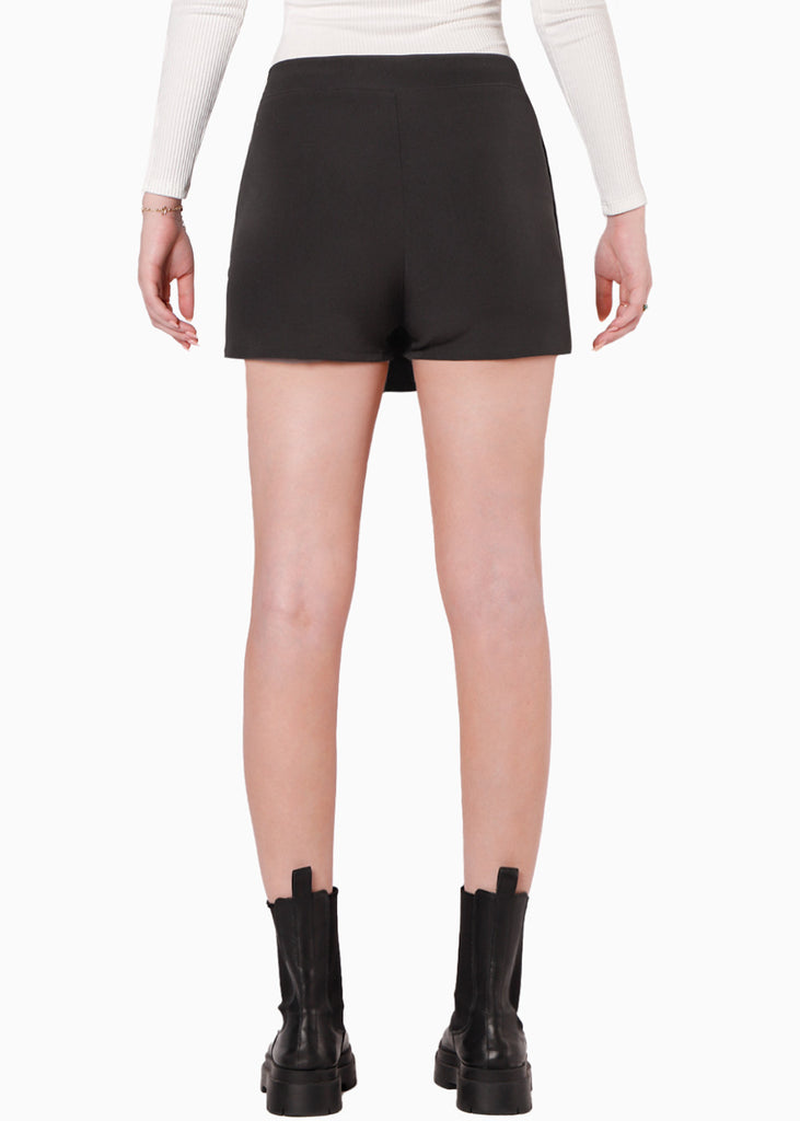 Falda short cruzada color negro para mujer - Flashy