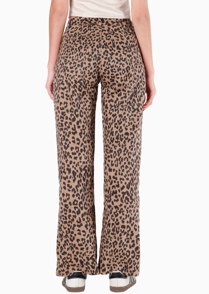 Jean recto tiro medio de animal print color café para mujer - Flashy